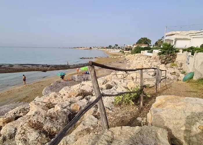 Mare E Sole Urso לינה וארוחת בוקר אבולה