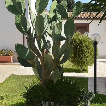 Mare E Sole Urso ベッド・アンド・ブレックファスト 4*